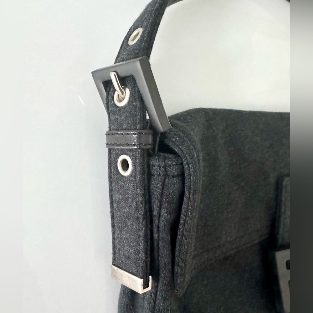 Fendi Baguette handbag in dark grey - Picture 6 of 9